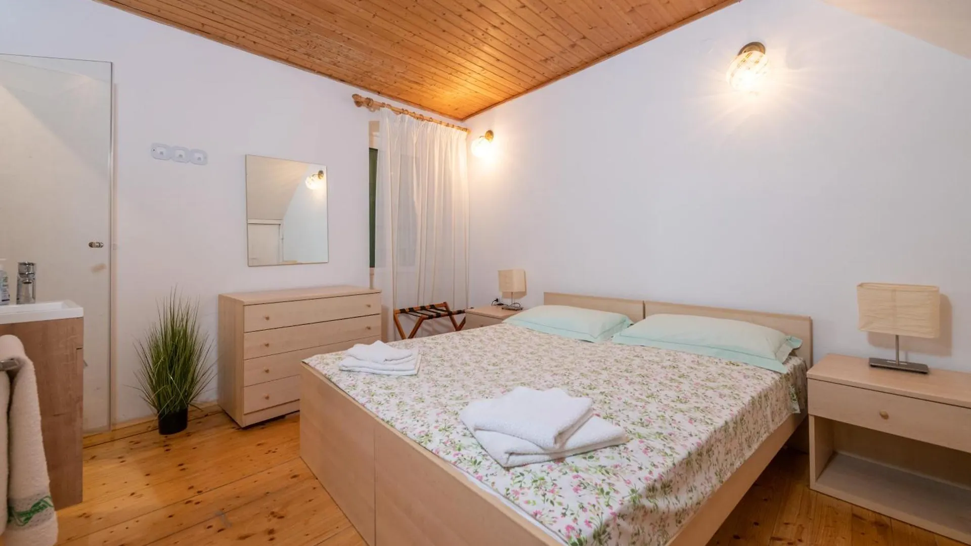 The Svalba Sea View Apartment Rovinj