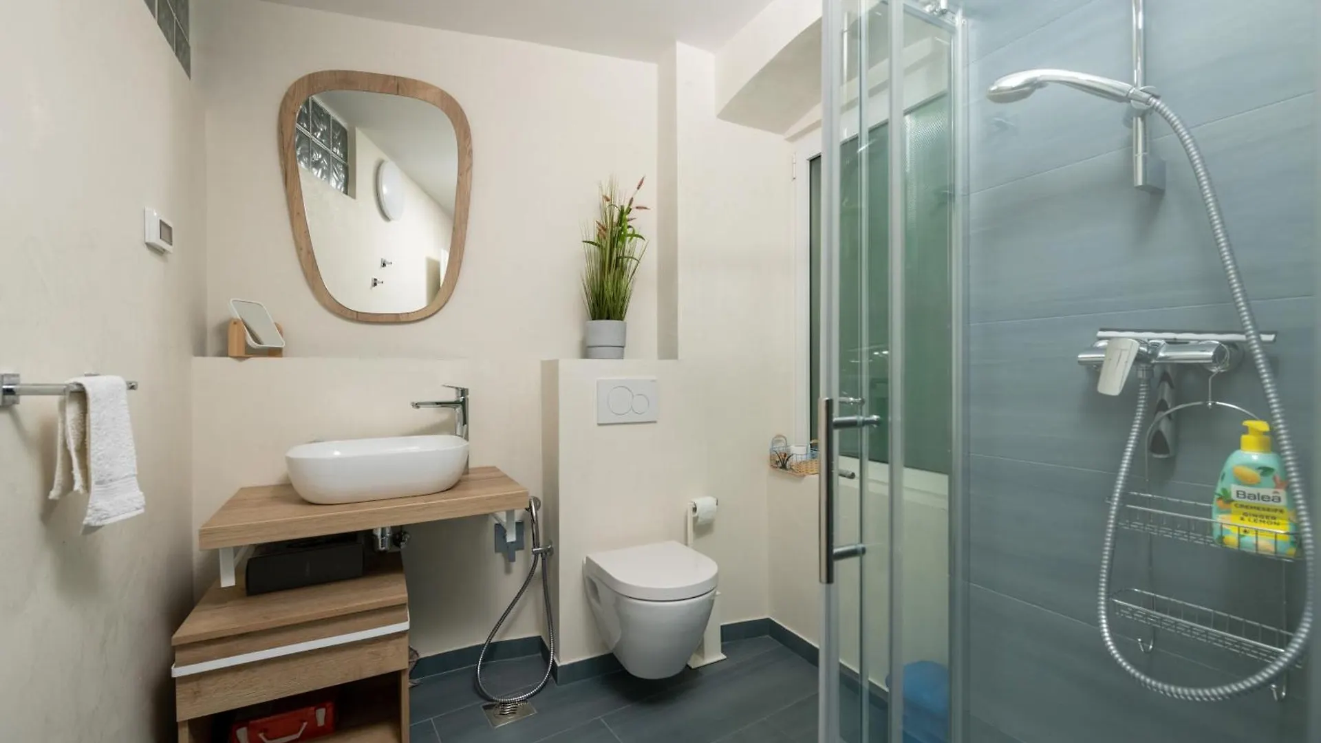 The Svalba Sea View Apartment Rovinj